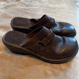 Born Clogs. Dark Brown. Size 9.